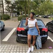 Coach professionnelle de danse classique disponible à vous apprendre la salsa, la bachata et la Kizomba à domicile