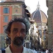 Educatore da diversi anni, paziente e meticoloso, disponibile come sostegno per le materie in cui l'alunno trova difficoltà
