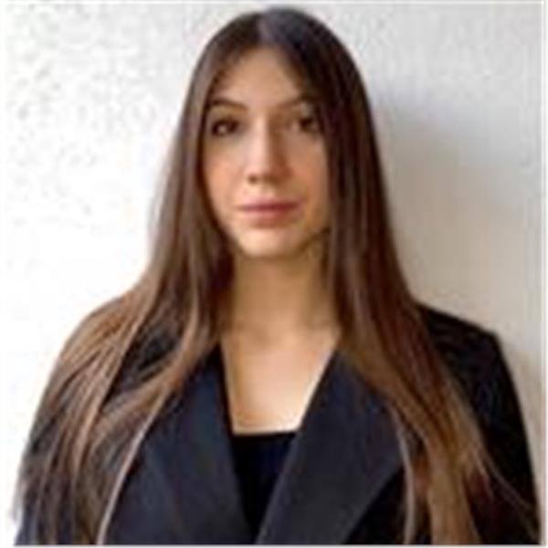 Anna Corsi | Letuelezioni.it