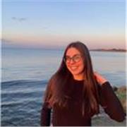 Sono laureata in Lingue all’Università di parma e offro aiuto compiti, ripassi personalizzati con lezioni chiare e su misura.