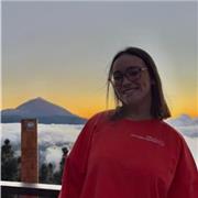 Profesora de refuerzo y clases de inglés para primaria.