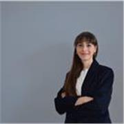 Concorsista in magistratura, avvocato, laureata con lode in giurisprudenza, offro lezioni di diritto