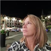 LAUREATA IN ECONOMIA E COMMERCIO