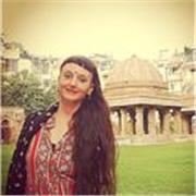 Clases de danza Odissi y Kuchipuddi con base de Contemporánea para un buen trabajo de alineación, elongación y postura