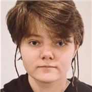 11. Klässler bietet Onile-Nachhilfe in Englisch an für 3-7 Klasse.