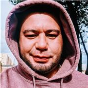 Profesor de Derecho Imparte clase a proyectos de abogado