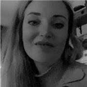 Tutor impartisce lezioni di storia/geografia/scienze/italiano a studenti di scuola primaria con particolare attenzione e metodo adatto a D.S.A e B.E.S