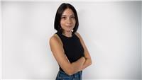Laureata in moda offre lezioni di storia del costume e della moda