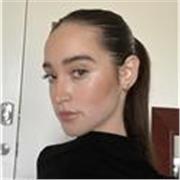 Experienced Tutor Inspires Students with Passionate Teaching Approach