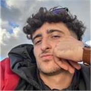 Chico de 24 años graduado en dietética y nutricion.  