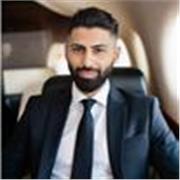 Arabischlehrer für Kinder und Erwachsene, der die Grundlagen der Sprache und Grammatik vermittelt