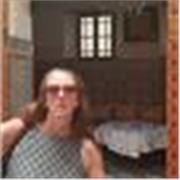 I am a native english speaker. I am currently completing a TEFL online course. I have experience in both inducting and training