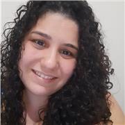 professora de física com experiência de 13 anos lecionando