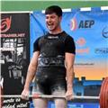 Entrenador personal y powerlifter ofrece clases online sobre entrenamiento, programación del mismo y técnica de los ejercicios.