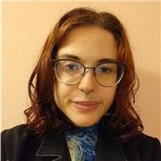 Profesora de inglés con un B2 Certificate in English por Cambridge, para niños/as desde primaria hasta cuarto de secundaria.