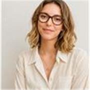Counselor e coach specializzata in comunicazione e gestione emotiva.

