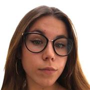 Profesora de lengua catalana, castellana e inglesa que imparte clases a niños de primaria, ESO y bachillerato