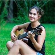 Korepetytorka online z języka angielskiego oraxz hiszpańskiego. Zajęcia kieruję do osób w każdym przedziale wiekowym