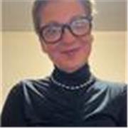 Profesora de inglés con experiencia se ofrece a impartir clases, todos los niveles, preparar exámenes oficiales Cambridge y EOI