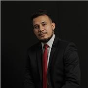 Magister en derecho con amplia experiencia en derecho penal