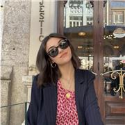 Me defino como una chica extrovertida y agradable. Puedo dar clases de la rama científica(matemáticas,física y química), como refuerzos de inglés. Además de dar apoyo en otras