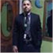 Tutor de español que enseña a personas de todas las edades