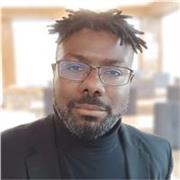 Formador en competencias digitales, programación e IA aplicada, con experiencia en formación a jóvenes y adultos. Imparto sesiones