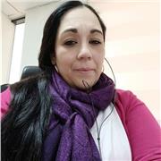 Licenciada en ciencias jurídicas, abogada, ejerciendo docencia universitaria y de formación profesional por 15 años en Chile.