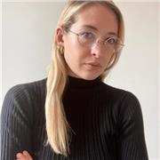 insegnante di italiano e materie umanistiche (greco e latino )