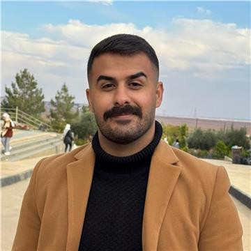 Native Arabic speaker fluent in English offering friendly language lessons for adults in Toluouse