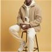 Étudiant en mathématiques appliquées passionné accompagne élèves en maths collège lycée prépa
 