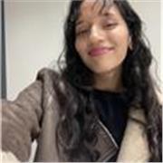 Me gustaría ejercer como maestra de español para extranjeros como profesora de inglés. Daría clases a niños, jóvenes y adultos 