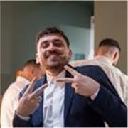 Professeur d’espagnol sur Toulon, diplômé et enseignant dans le secondaire.