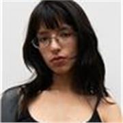 Profesora de Lengua y Literatura imparte clases virtuales con seguimiento personalizado según las necesidades del alumno