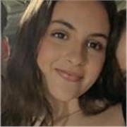 Hola, soy Gabriela e imparto clases para primaria, ESO ( y refuerzo de bachillerato según temario)