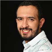 English tutor, with experience as teacher for children, teenagers, adults and professionals in different fields.