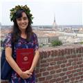 Studentessa universitaria fornisce lezioni di italiano l2 e materie umanistiche