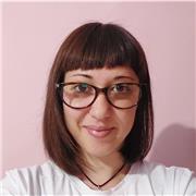 Laureata in scienze pedagogiche, offre lezioni di italiano per stranieri