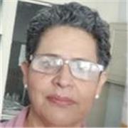 Profesora con 25 años de experiencia imparte clases de química basica y orgánica