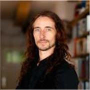 Promovierter Philosoph (Univ. of St Andrews) & Dozent (HTW Berlin) | Ethik, KI-Ethik, Gender und Männlichkeit