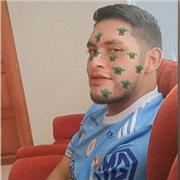 Profesor de matemáticas imparte clases de nivel inicial, primaria y secundaria