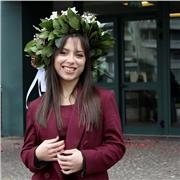 Insegnate laureata in Biotecnologie del Farmaco