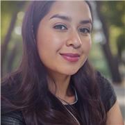 Profesora paciente, comunicativa, responsable, apasionada por enseñar español.