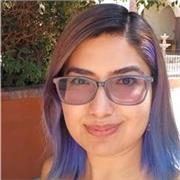 Profesora imparte clases de japonés, inglés, fotografía, dibujo a mayores de 12 años