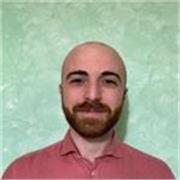 Ingegnere offre lezioni di matematica e inglese per tutte le età per migliorare i propri rendimenti scolastici.