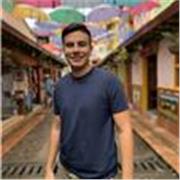 Estudiante de lenguas modernas ofrece clase de ingles a niños