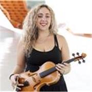 Profesora en formación de primaria, con mención en música.