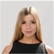 Profesora de teatro con especialidad en oratoria y manejo de grupos