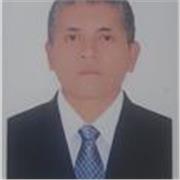 Profesor de matemáticas que imparte clases de todos los niveles y modalidades