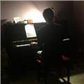 Pianista experimentado, clases principiante o más avanzado